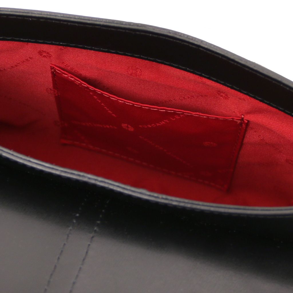نوسيكا - حقيبة كتف جلدية