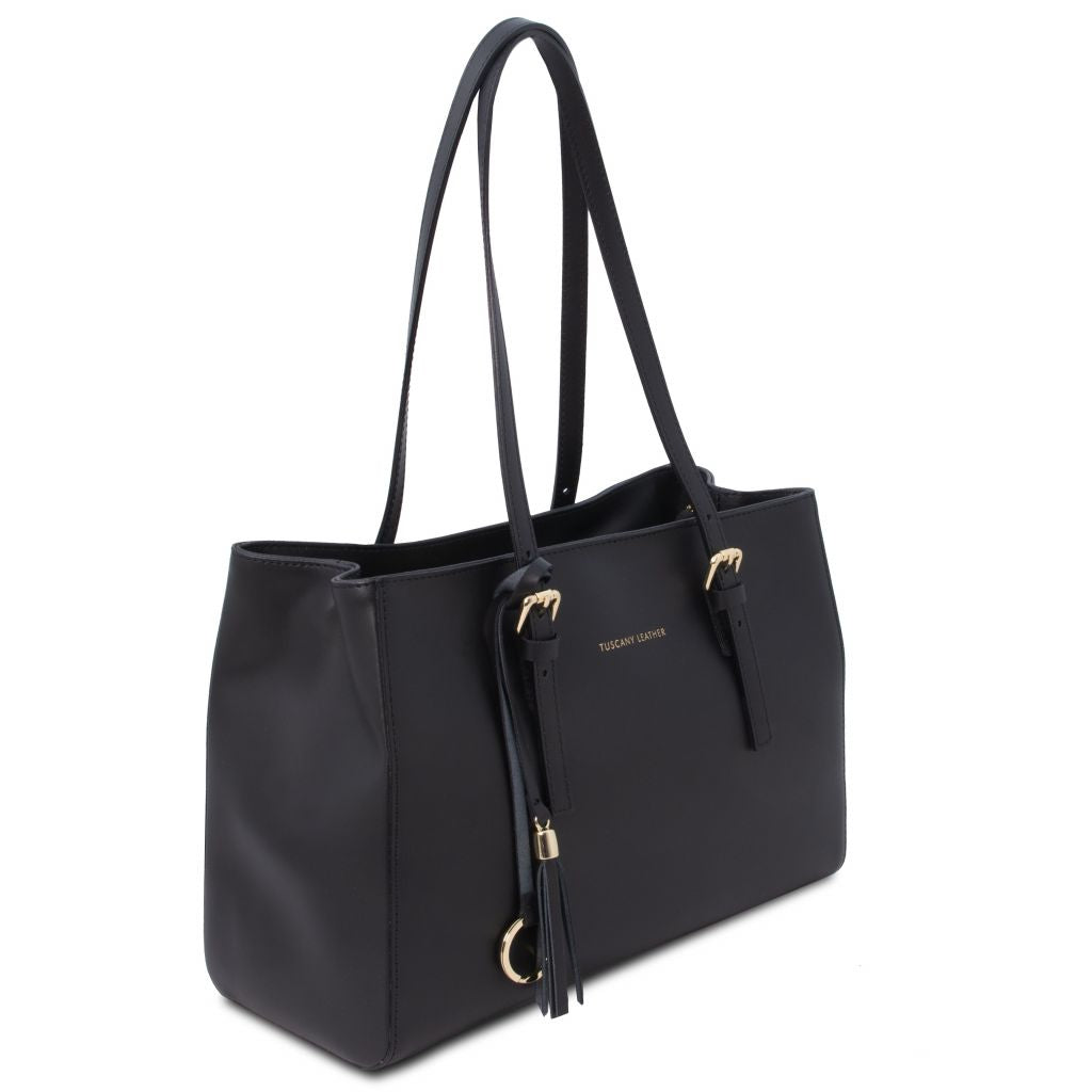 TL Bag - حقيبة كتف جلدية
